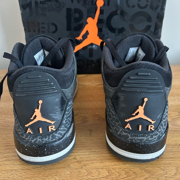 Nike Air Jordan 3 Retro Fear 2023 - Mens
Size 10 - Total Orange Black - Picture 3 of 7